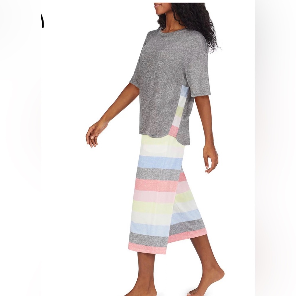 DKNY Women's Elastic Waistband Capri & Short Sleeve
Pajama Set - Picture 3 of 11